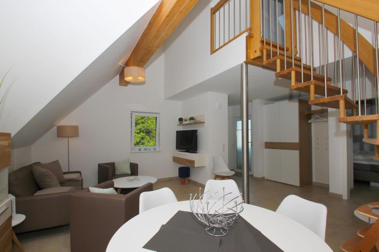 Strandnahe Fewo Rex Rugia: Balkon & Ahoi Erlebnisbad Lobbe Exterior photo